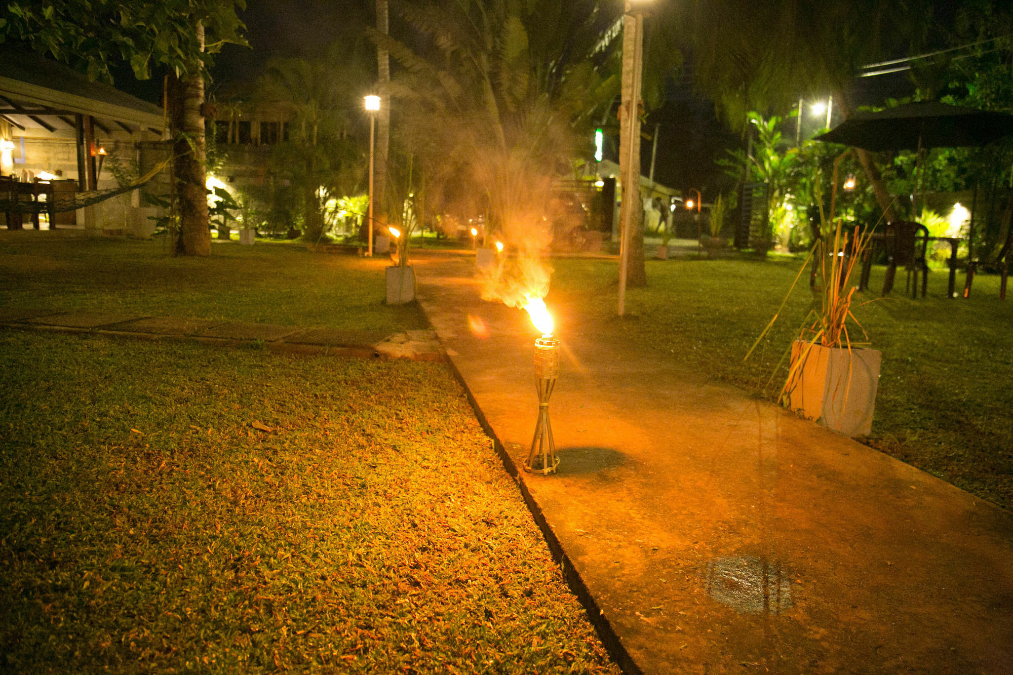 Pavana Hotel Negombo Exterior photo